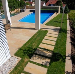 Gartenplatten (in Formaten) aus Sandstein (Luxor)