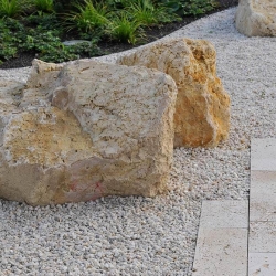 Findling-Travertin-Troja