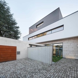 Wandverkleidung-Travertin-Troja-hell-(8)