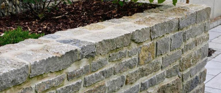 Natursteinmauer/Gartenmauer selber bauen & Steine verfugen Ratgeber