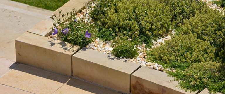 Randsteine & Bordstein richtig setzen Im Garten, ohne Beton & Co.