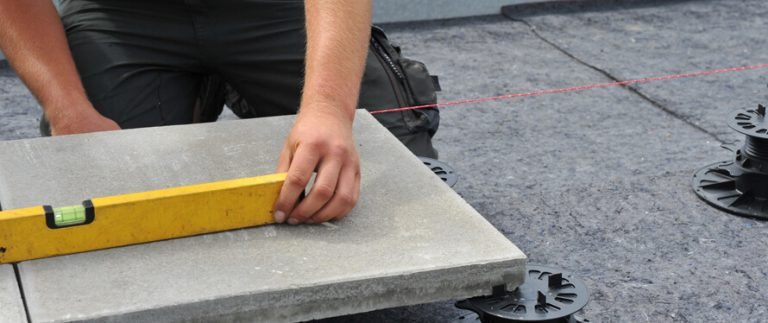 Terrassenplatten verlegen auf Beton, Stelzlager, Erde & Co Übersicht