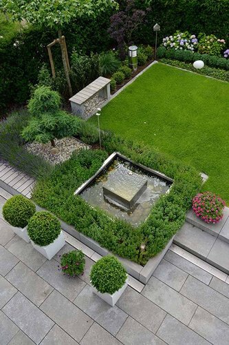 Gartengestaltung-kleiner-Garten-mit-Terrasse