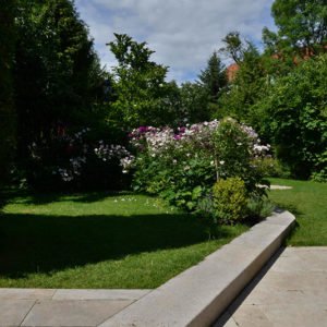 Gartenplatte Travertin Troja hell (Römischer Verband)