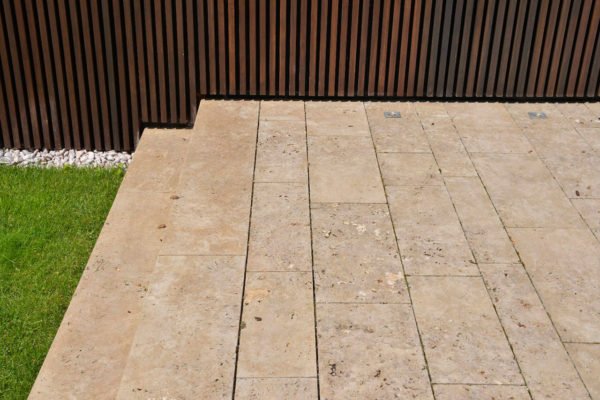 Terrassenplatte Travertin Troja (Bahnen)